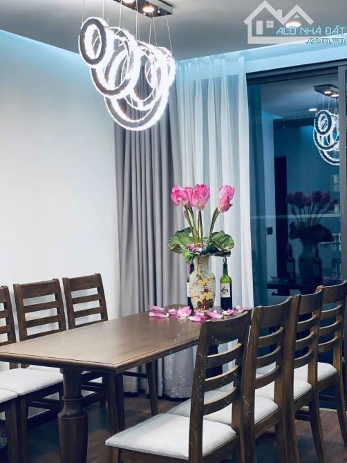 Nhà đẹp. MẶT PHỐ giá tốt nhất khu vực 6,8 tỉ cho 132m2 - 3