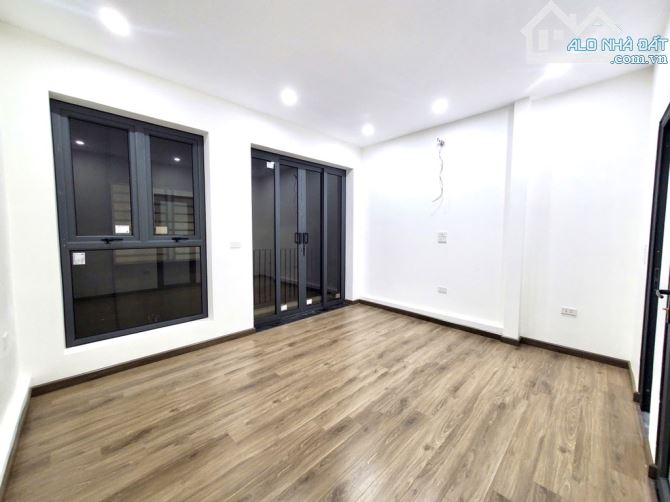 CẦN BÁN NHÀ ĐẸP NGÕ TOÀN THẮNG - FULL CÔNG NĂNG - CHỈ 7,2 TỶ. - 3