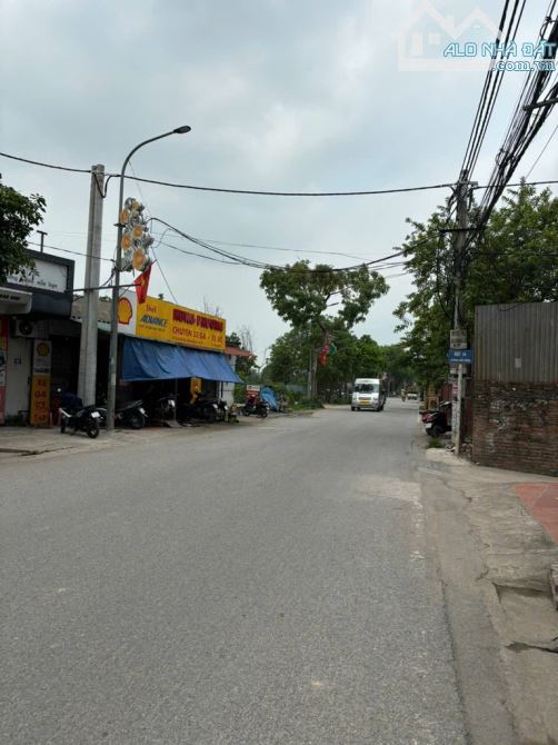 CC bán đất đẹp 50m.mt3,9m giá tốt tại Quan Âm, Bắc Hồng, Đông Anh – Hà Nội 📍 Vị trí: Quan - 3