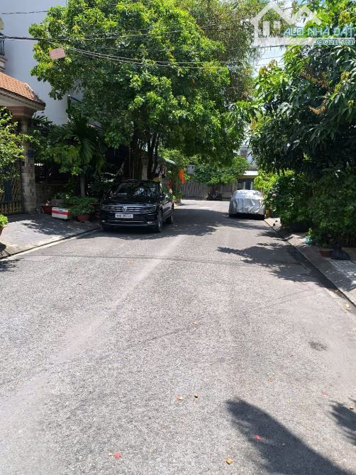 Nhà Ngay MT Nguyễn Văn Lượng P10. DT: 6.5X20M. CN: 125m2. ĐCT 35TR, Gía chỉ 15 tỷ TL - 3