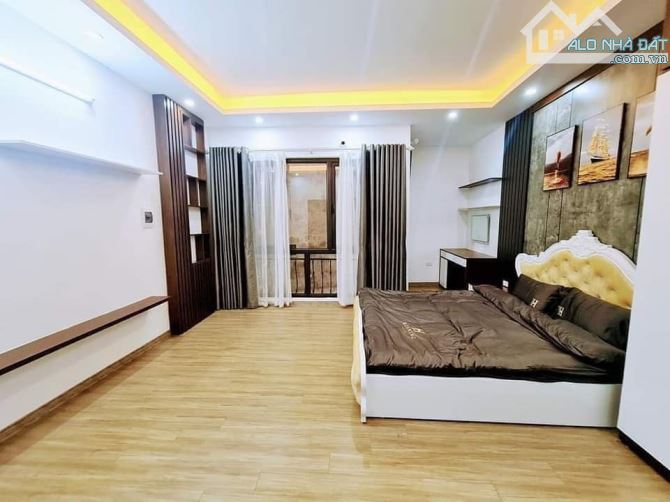Siêu Phẩm Nhà Đẹp Phố Phan Kế Bính, Ba Đình, Xây 5 Tầng Với DT 32m2 Giá Chào 6.8 Tỷ - 3