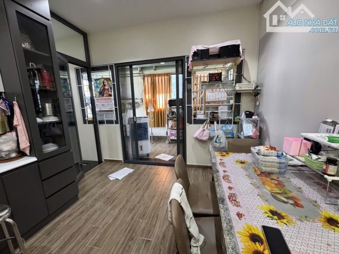 Bán nhà 3 tầng mặt tiền Tân thới nhì 19-ngang gần 6m-gần 170m2 công nhận đủ Hóc Môn 7.x tỷ - 3