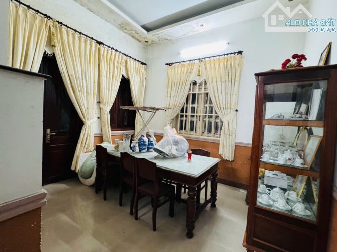 Bán nhà mặt tiền Tân thới nhì 1-2 tầng KD buôn bán tốt ngang đẹp hơn 9m-195m2 CN-Hóc môn