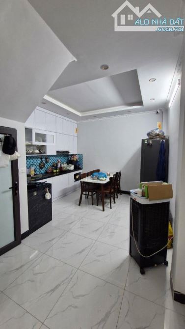 BÁN NHÀ VĂN TRÌ,  MINH KHAI - DÂN XÂY - FULL NỘI THẤT- 40M -5 TẦNG - 7.2 TỶ. - 3