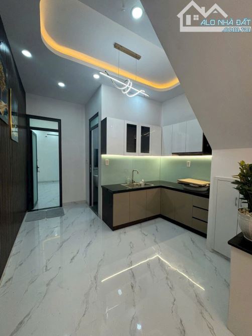 BÁN NHÀ 2 TẦNG SỔ RIÊNG 64m2, CÓ 4 PHÒNG NGỦ 5.2 TỶ - 3