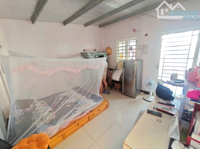 Bán Gấp Bình Chiểu – Nhà Đẹp Hẻm 6m – 2 Tầng -52m² – Giá Chỉ 3.69 Tỷ – Sổ Riêng – Gần Chợ - 3