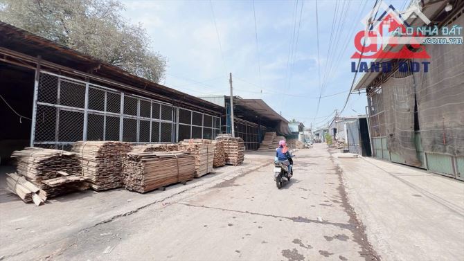 X052 ➡️ B.án nhà xưởng hố nai 3 - trảng bom . đồng nai - giáp ranh phường tân hoà  ------- - 3