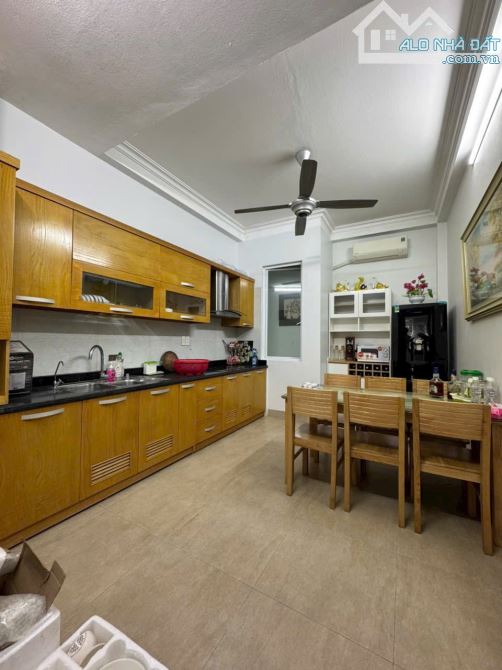 Nhà đẹp hiếm kinh doanh đỉnh Phố Phạm Khắc Quảng DT 40m2 . Giá 15 tỷ - 3