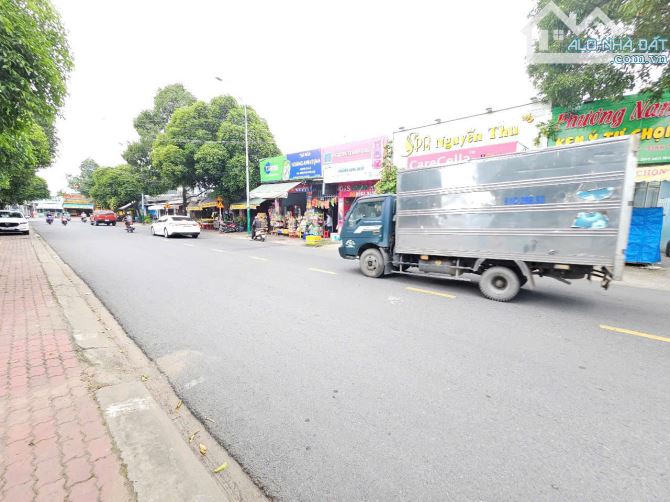 Nhà mặt tiền đường Nguyễn Thái Học, phường Tân Đông Hiệp, TP Dĩ An. 37,2 tỷ - 3