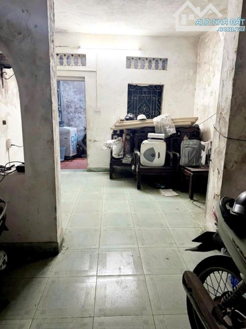 Bán nhà mặt phố Nguyễn Khoái, sổ đỏ 60m2, 7 tỷ - 3