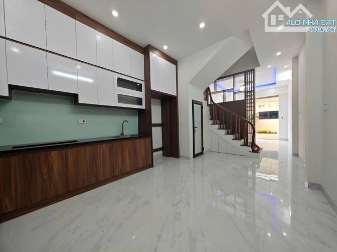 Bán nhà Lại Yên lô góc 42m2 mặt tiền 4m 4 tầng 4 ngủ gần hồ, trường học, chợ 4 tỷ 9 - 2