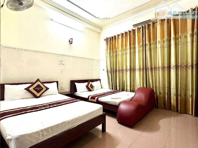 KHÁCH SẠN 5 tầng Đường Hà Huy Giáp / P. Thạnh Lộc, Quận.12 dt 185 (9mx18m) DÒNG TIỀN 200tr - 3