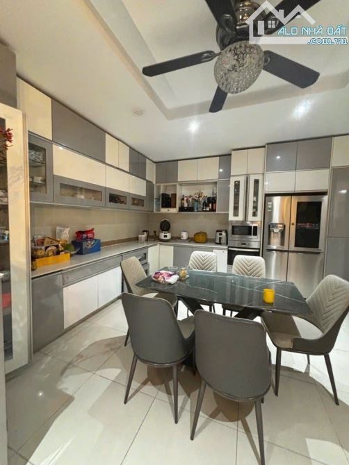 NHÀ 4 TẦNG KIÊN CỐ ĐƯỜNG NHÁNH LÊ VĂN THỌ-NGAY CV LÀNG HOA-DT 8Mx20M-Ô TÔ NGỦ TRONG NHÀ - 3
