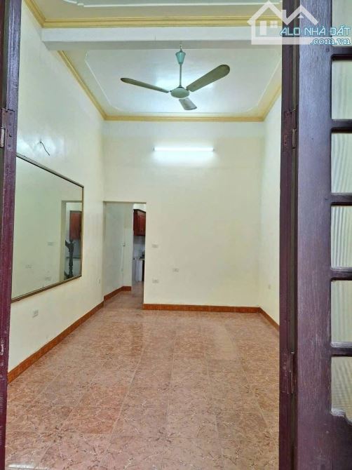 Bán nhà trong ngõ đường Phù Long ngõ nông Thẳng - 3