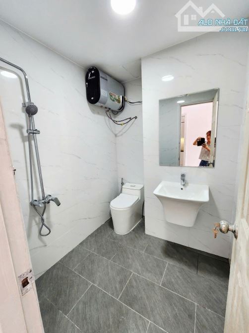 Bán căn chung cư 105m 3PN ở tòa CT3 KĐT Văn Khê- Hà Đông, full đồ, giá 5.5 tỷ - 3