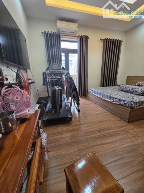 Bán nhà hẻm xe hơi gần Lê Văn Sỹ, Tân Bình, 4 Tầng, gần mặt tiền, 4Pn, 44m2, Ở/Kd, 9.65 Tỷ - 3