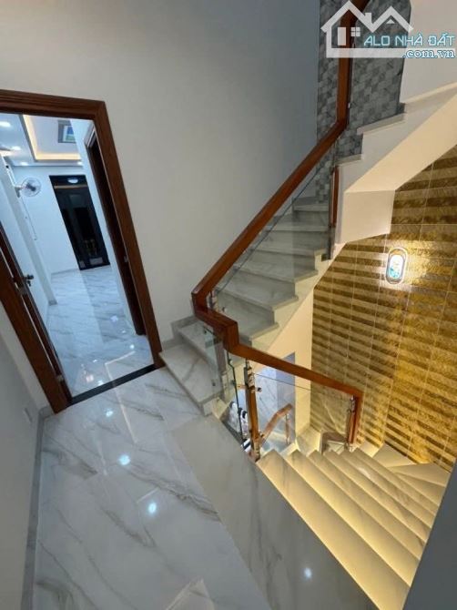 SIÊU PHẨM MẶT TIỀN NGAY KHU TÊN LỬA,KO LỘ GIỚI,GIÁP Q6,94M2(4 X 21),3 TẦNG,6PN - 3
