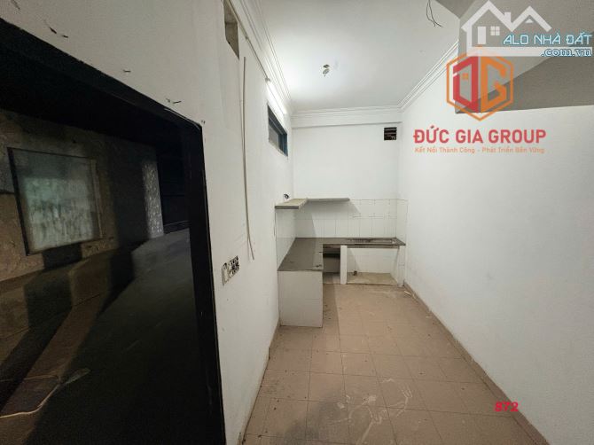 Cho thuê 2 tầng mặt tiền Phan Trung  , Phường Tân Mai, Biên Hoà DTSD 400m2 Giá 30 Triệu - 3