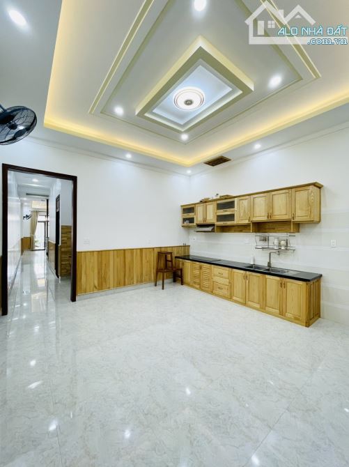 Nhà Siêu Rộng Hẻm Trường Chinh, Gần 300m2 Sàn - 3