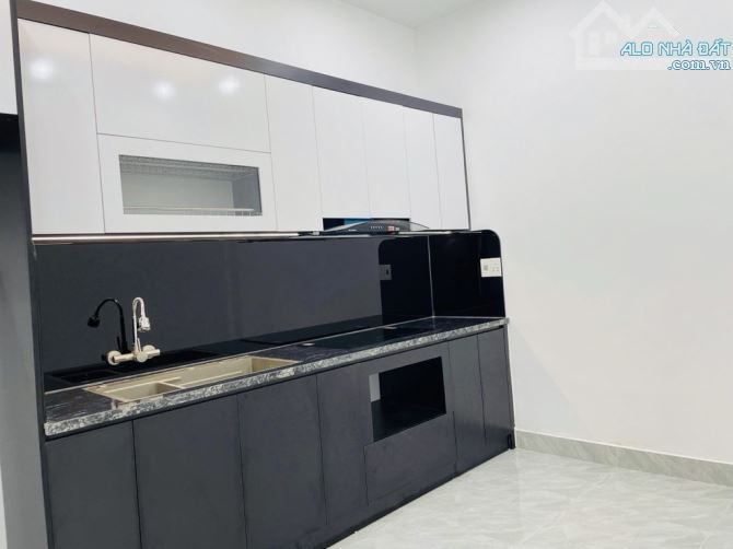 BÁN NHÀ YÊN LỘ - LÔ GÓC - Ô TÔ ĐỖ - 48M X 4 TẦNG - 4 NGỦ - GIÁ 7 TỶ 6 - 3