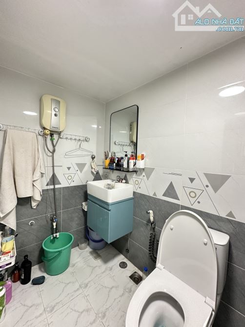 Mặt tiền Nguyễn Lâm ngay Chợ Nguyễn Tri Phương. Q10. 5 tầng y hình. Giá chỉ nhỉnh 10 tỷ. - 3