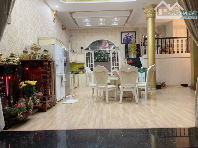 Bán Biệt Thự 2mt,Khu K300,P,12,Tân Bình,Dt: (12x21),Hầm 3 Tầng,Giá 62 Tỷ,TL - 4