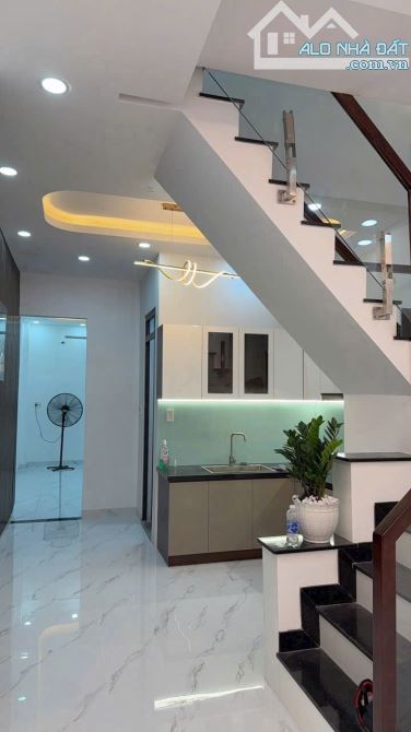 BÁN NHÀ 2 TẦNG SỔ RIÊNG 64m2, CÓ 4 PHÒNG NGỦ 5.2 TỶ - 4