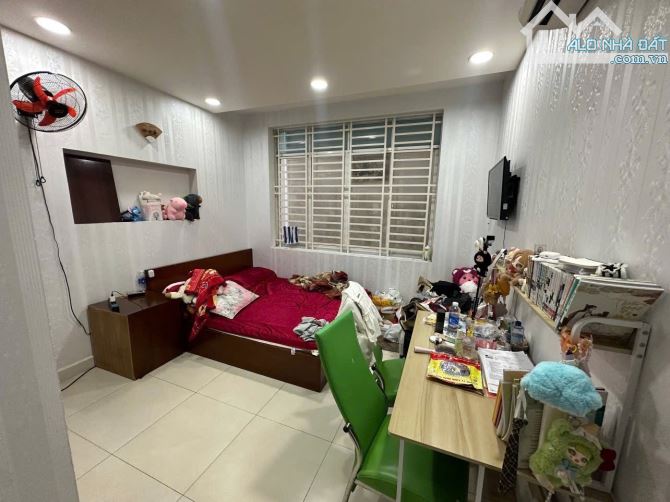Biệt Thự Đẳng Cấp Quận Tân Phú Ngang 7,6×21(162m2)- 4 Tầng-17,8 Tỷ TL. - 4