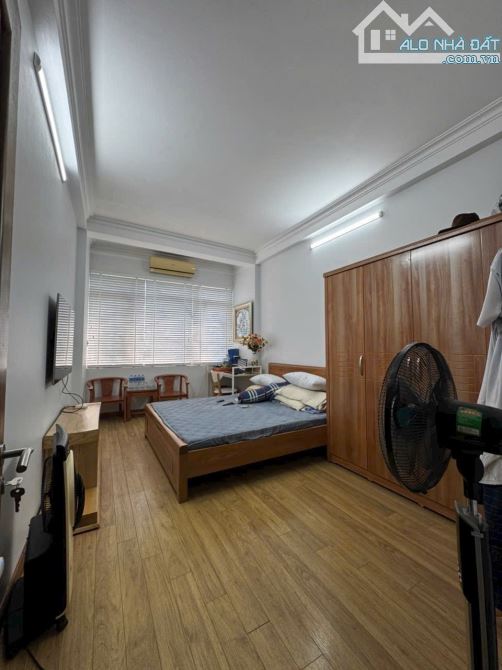 Nhà đẹp hiếm kinh doanh đỉnh Phố Phạm Khắc Quảng DT 40m2 . Giá 15 tỷ - 4