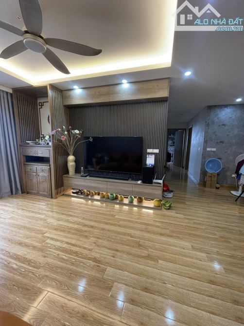 CĂN GÓC 3 NGỦ CHUNG CƯ THỐNG NHẤT COMPLEX 82 NGUYỄN TUÂN 123m 9 TỶ FULL NỘI THẤT - 4