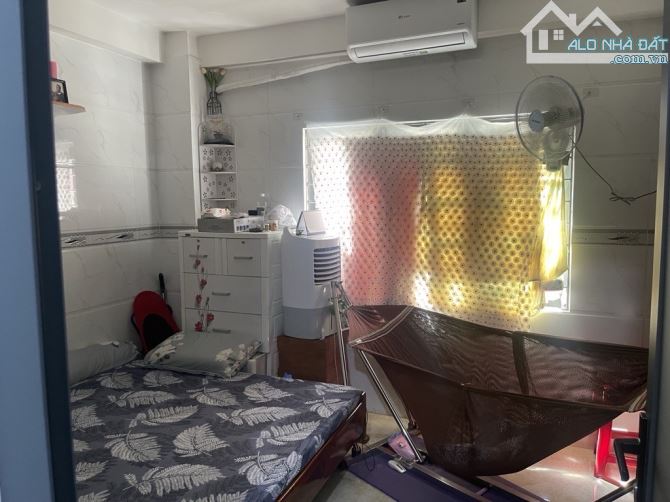 Bán nhà sổ riêng, chợ bà chiểu 6pn, 5 tầng - 3