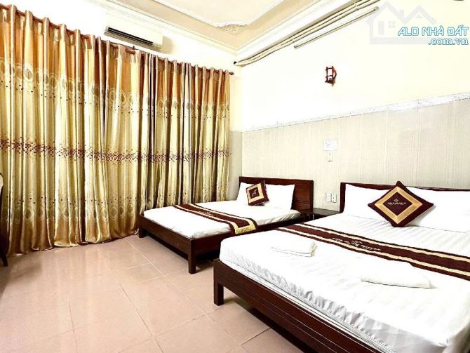 KHÁCH SẠN 5 tầng Đường Hà Huy Giáp / P. Thạnh Lộc, Quận.12 dt 185 (9mx18m) DÒNG TIỀN 200tr - 4