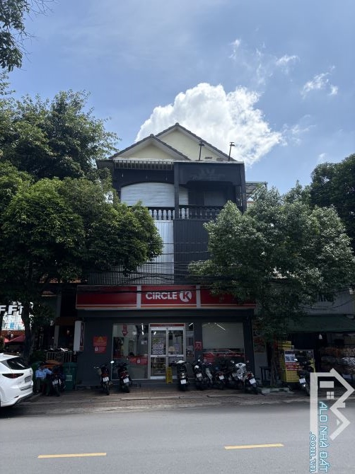 Bán Nhà Mặt Tiền 6m Ngang Đường Phan Trung gần VinCom , Biên Hoà 246m2 giá 25Tỷ - 4