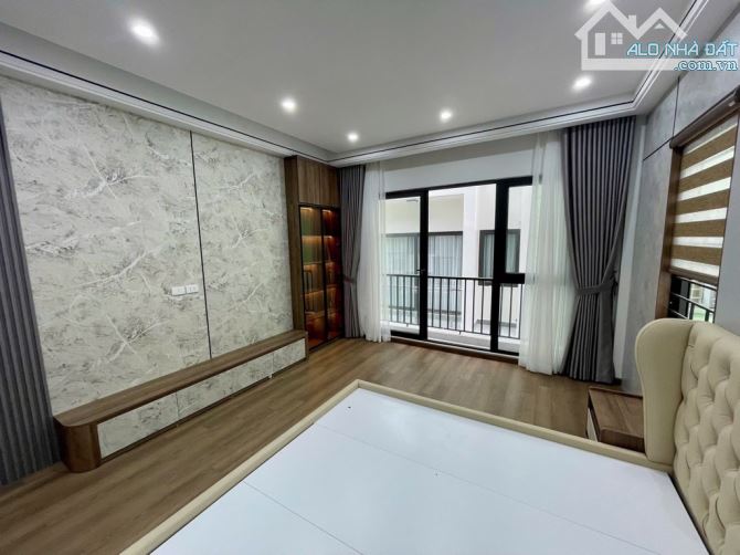 Bán nhà Ngọc Thụy 45m2- 7 tầng- 4 phòng ngủ- 10 tỷ,  thang máy, gần cầu Chương Dương - 4