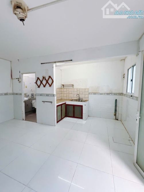 Bán nhà 2 tầng Nguyễn Khoái KQH, giá 3.4 tỷ - 4