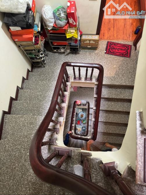 CẦN BÁN NHÀ RIÊNG PHỐ LẠC TRUNG HAI BÀ TRƯNG 32M2 X 5 TẦNG Ô TÔ ĐỖ GẦN NHÀ - 4