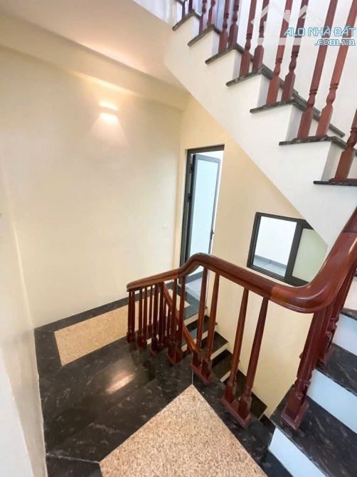 Bán nhà Trạm trôi ngay chợ giang xá, ngõ nông ô tô gần 38m 5 tầng chỉ nhỉnh 4 tỷ - 4