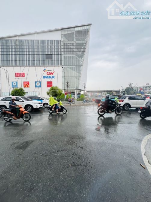 Tương Lai Mặt Tiền Đường Vành Đai Trong - Sát Aeon Tên Lửa - 5 TẦNG - Hoàn Công Đủ- 8,2Tỷ - 4