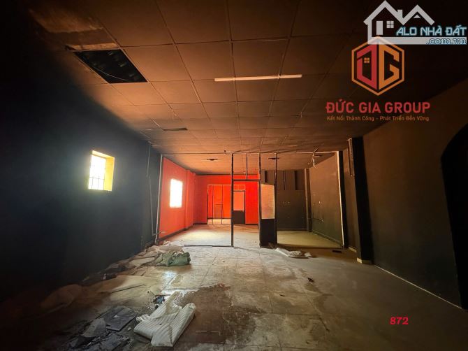 Cho thuê 2 tầng mặt tiền Phan Trung  , Phường Tân Mai, Biên Hoà DTSD 400m2 Giá 30 Triệu - 4