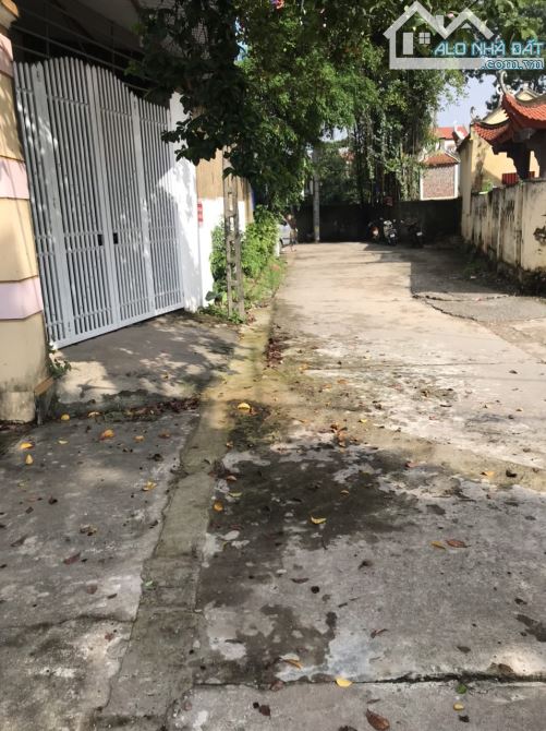 Bán mảnh đất 245m2 lô góc 3 mặt thoáng ở thôn Nội, xã Tam Thuấn, Phúc Thọ. Mặt tiền 23m, - 4