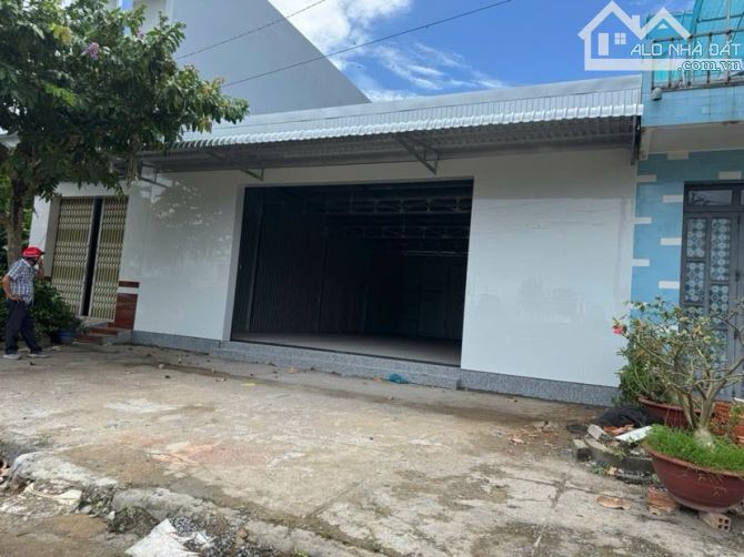 Cho thuê Kho 150 m2 mới xây gần cầu Cần Thơ 6 triệu - 4