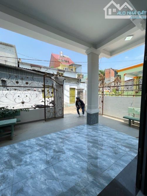 Bán Nhà Biệt Thự Đẹp 90m2, Ngang 6m - UBND Nhà Bè - Đường Nguyễn Bình - Chỉ 4,3 Tỷ - 4
