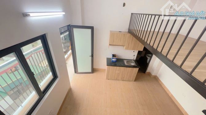 Cho Thuê CCMN Ngõ 53 Tân Triều Thanh Trì 27m2 Studio Gác Xép Cửa Sổ Ban Công Thang Máy 28P - 4