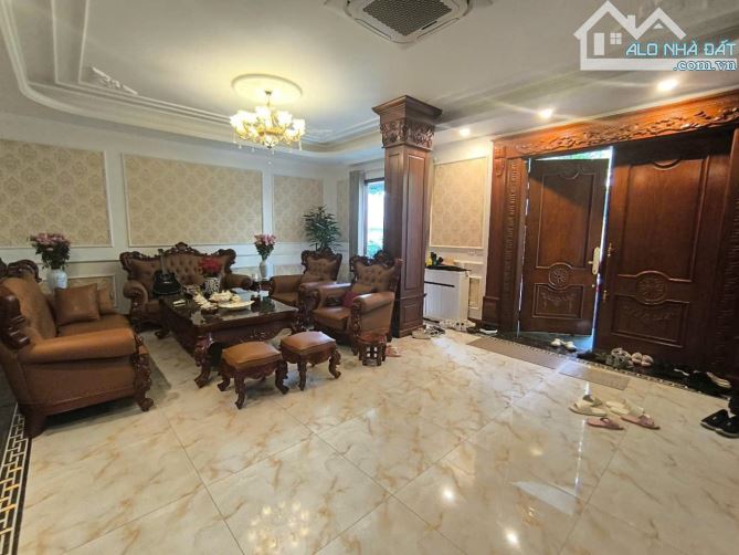 NHÀ PHỐ VIỆT HƯNG 56 tỷ 190m VỈA HÈ RỘNG,KINH DOANH ĐỈNH,LONG BIÊN HÀ NỘI - 4