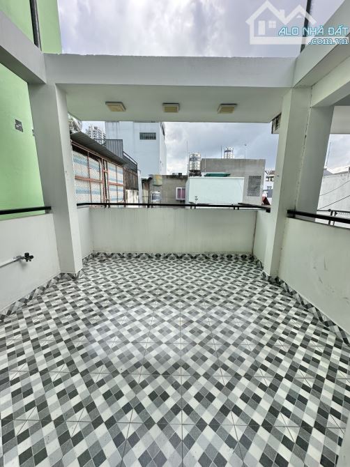 Bán nhà hẻm 343 Tô Hiến Thành. Q10. 5 tầng BTCT. Ngang 4.5m. Sổ vuông đẹp. Giá 11,x tỷ - 4