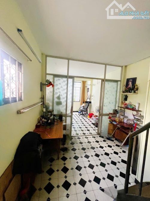 Bà Hạt. Q10. Hiện trạng 2 căn vừa ở vừa cho thuê. Gần 60m. 5 tầng BTCT. 8Pn. Giá 10,x tỷ. - 4