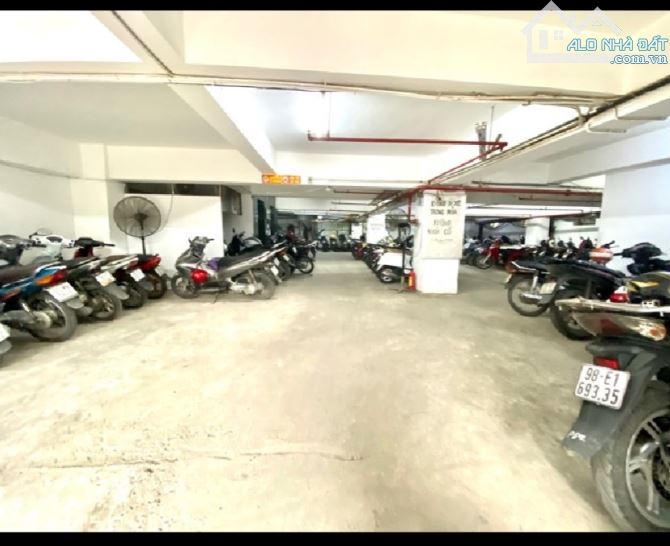 97.9 tỷ/ 301 M2/ 12 Tầng/ 13 M tiền/ Mặt Phố - 4