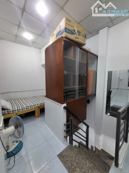 SỔ RIÊNG- HẺM 4.5M - SIÊU PHẨM NHÀ 3 TẦNG MỚI Ở LIỀN - HOÀN CÔNG - KQH(3x6)19m2 - 2.45 TỶ - 4