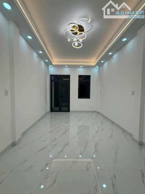 BÁN NHÀ 2 TẦNG SỔ RIÊNG 64m2, CÓ 4 PHÒNG NGỦ 5.2 TỶ - 5