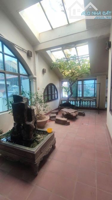 BÁN NHÀ PHỐ VÕNG THỊ, TÂY HỒ, NGÕ Ô TÔ TRÁNH, RẤT GẦN HỒ, DT 156M2 * MT 9.8M* GIÁ 36 TỶ - 5